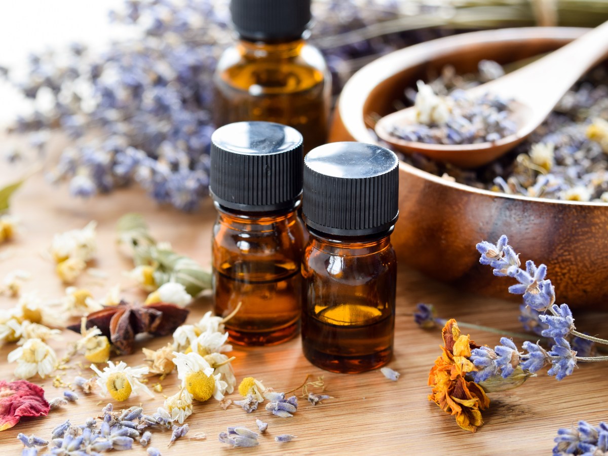 Essential oils to help dementia and Alzheimer’s patients